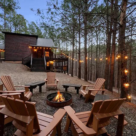 Modern Luxe 3Br Cabin With Hot Tub & Firepit